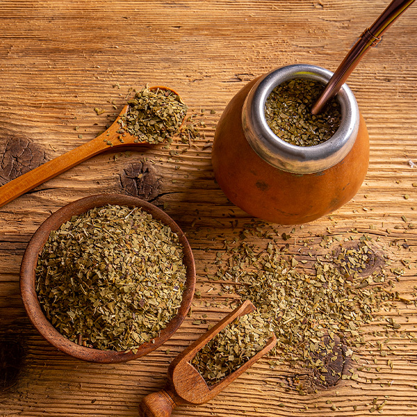 Yerba mate – terveyseliksiiri vai syöpää aiheuttava ansa?