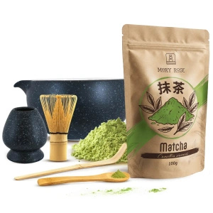 Matcha-teen valmistustarvikkeet: matcha 100g + tarvikkeet