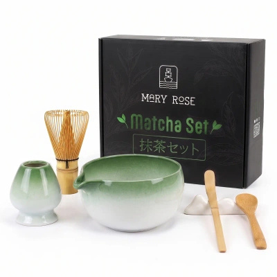 Lahjasetti: matcha-teen valmistustarvikkeet