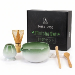 Lahjasetti: matcha-teen valmistustarvikkeet