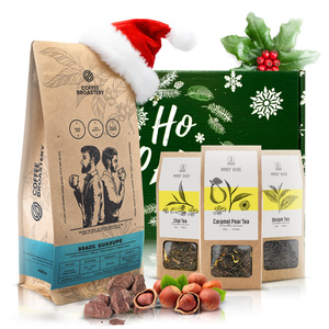 Coffee Broastery -kahvia ja Mary Rose teetä sisältävä lahjasetti.