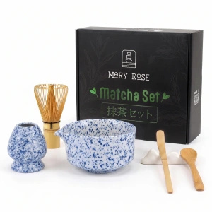 Lahjasetti: matcha-teen valmistustarvikkeet