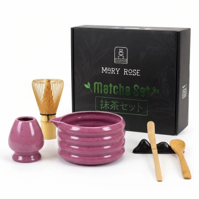 Lahjasetti: matcha-teen valmistustarvikkeet