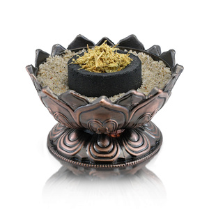 Palo Santon lastujen, suitsukepolttimen ja suitsukehiilen setti.