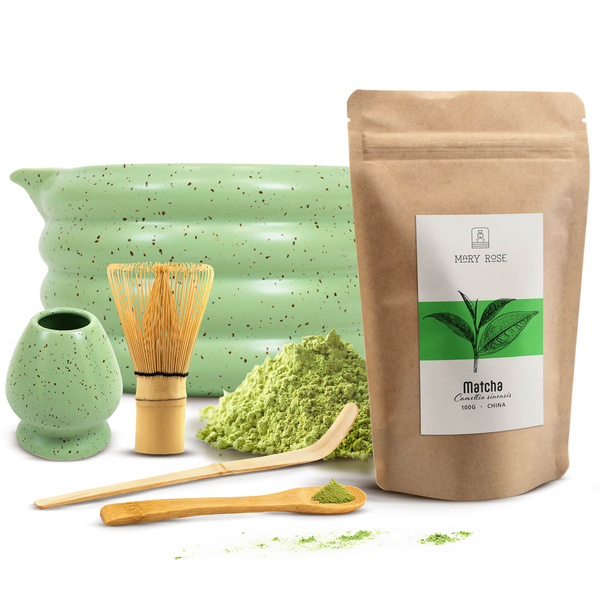 Matcha-teen valmistustarvikkeet: matcha 100g + tarvikkeet