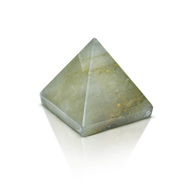 7 chakra-kiven sarja - pyramidit