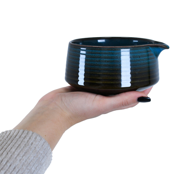 Matcha-teen valmistustarvikkeet: matcha 100g + tarvikkeet