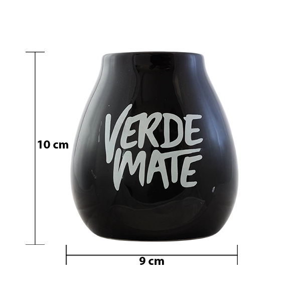 Verde Mate -keraamisen matekupin mitat: korkeus 10 cm, halkaisija 9 cm