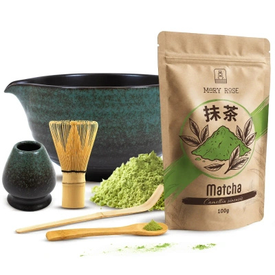 Matcha-teen valmistustarvikkeet: matcha 100g + tarvikkeet